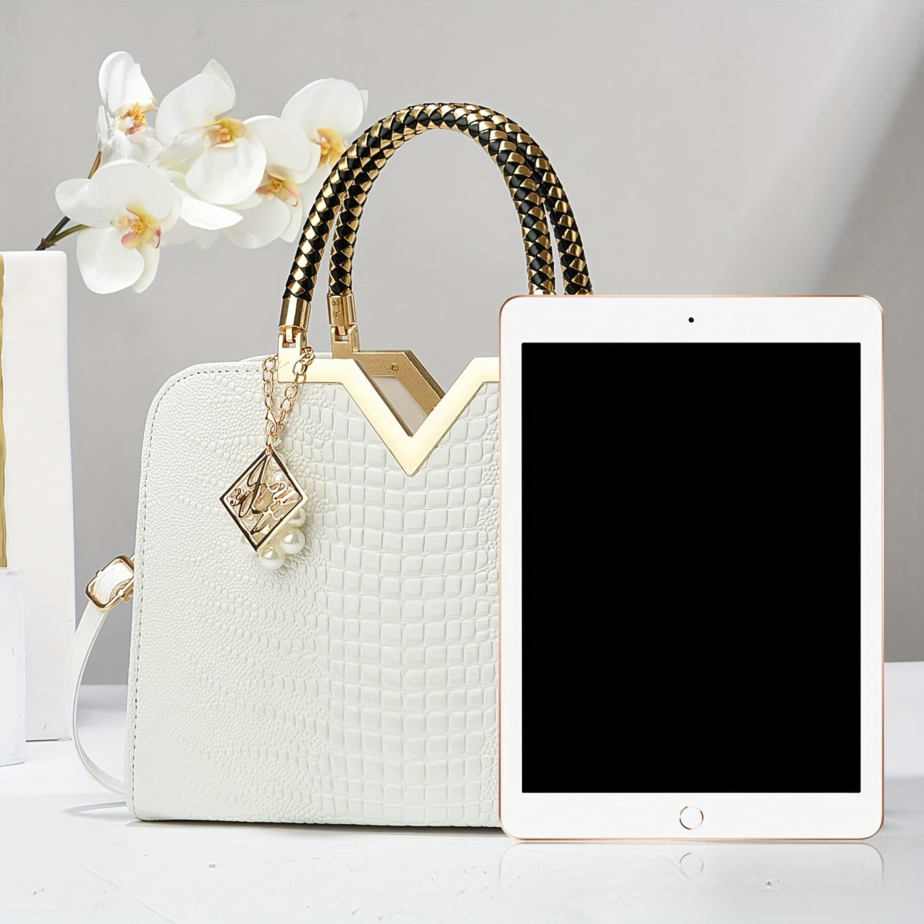 Fashion Crocodile Pattern Solid Color Large Capacity Tote Bag, White Women'S Handbag with Zipper Closure and Polyester Lining