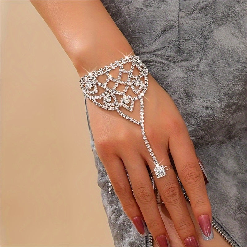 Elegant & Sexy Geometric Mesh Finger Ring Bracelet - Sparkling Rhinestone Embellished, Trendy Copper Hand Jewelry for Women, Ideal for Daily Wear & Parties
