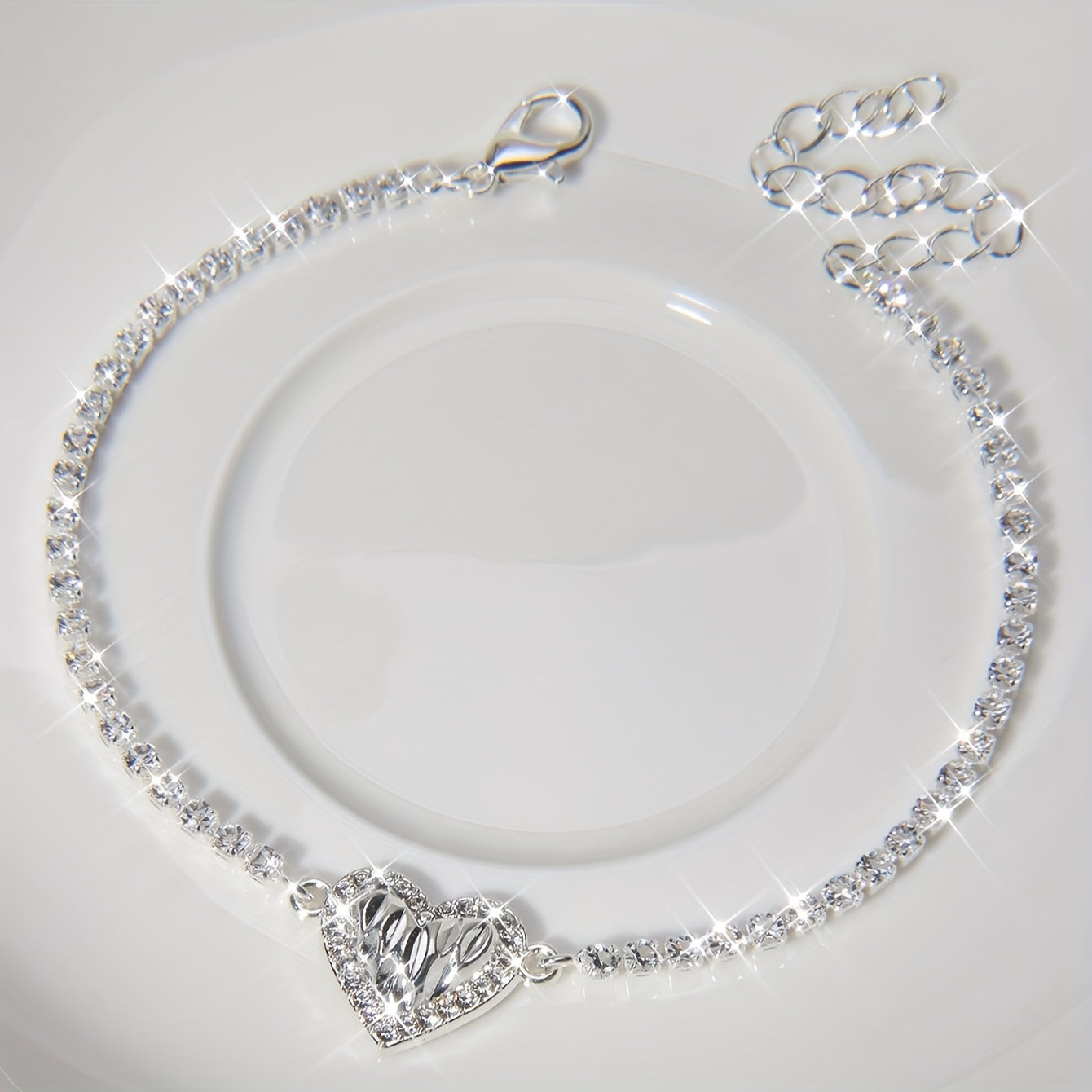 Elegant Silvery-Plated Rhinestone Heart Bracelet - Perfect for Women's Birthdays, Parties & Everyday Glamour