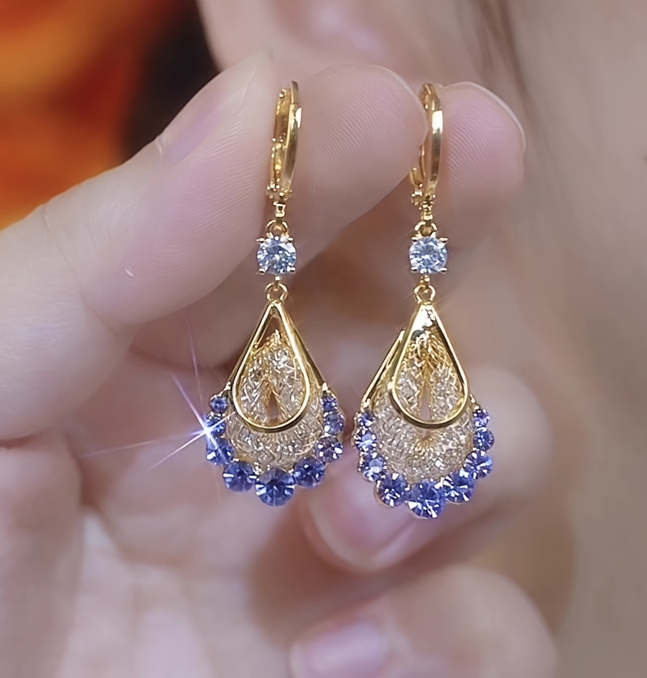 New Golden Wire Mesh Artificial Crystal Droplet Shaped Pendant Earrings, Adorned with Rhinestone, Women'S Fashionable And Elegant Super Shiny Earrings, Perfect Jewelry Accessories And Gifts